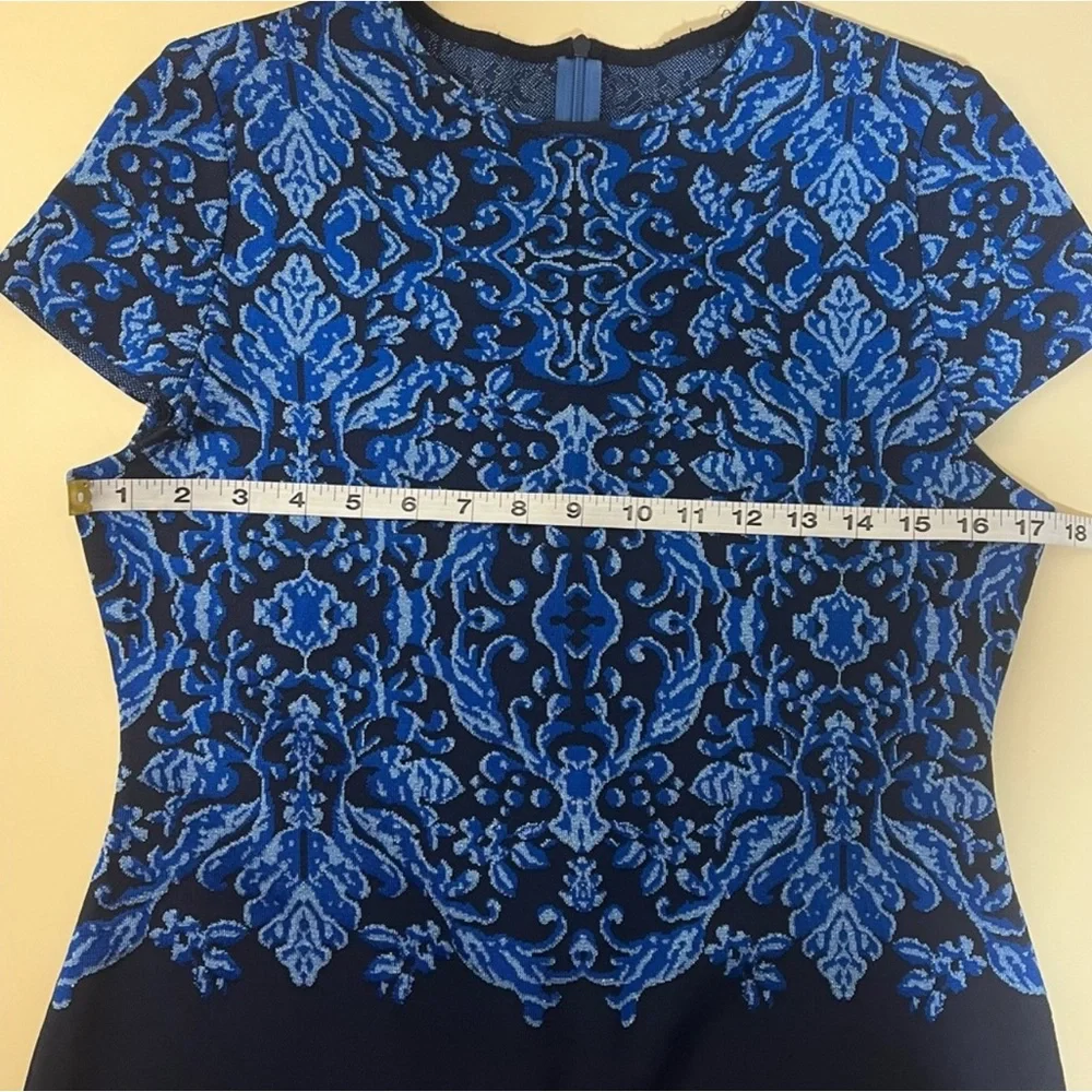 St. John Blue Tones Brocade Graphic Short-Sleeve Knit Dress - Picture 6 of 7